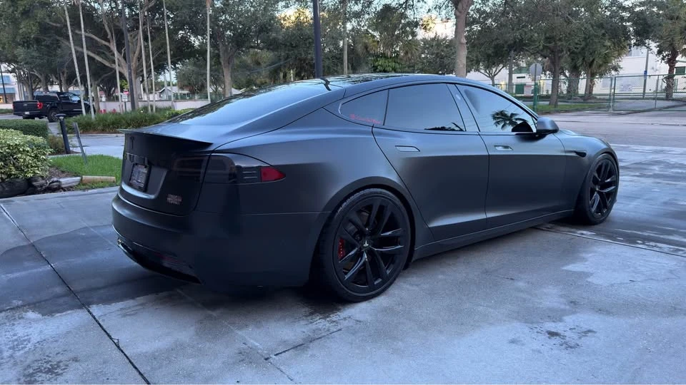 2021 Tesla Model S Plaid - Image 6 of 10
