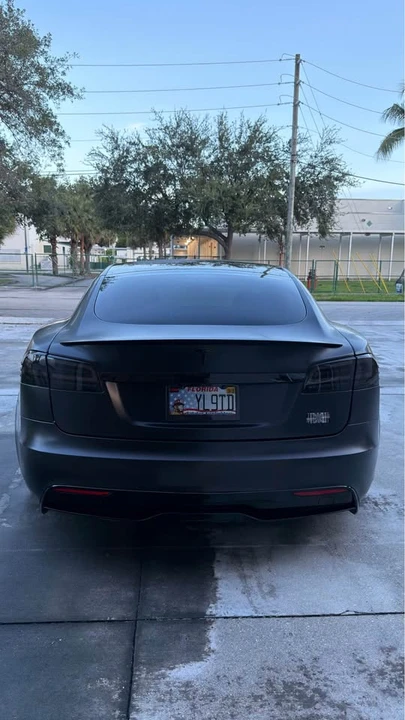 2021 Tesla Model S Plaid - Image 5 of 10