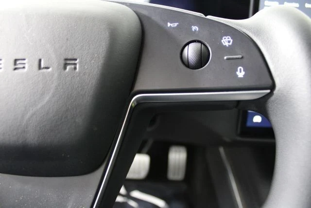 2021 Tesla Model S Plaid - Image 17 of 21