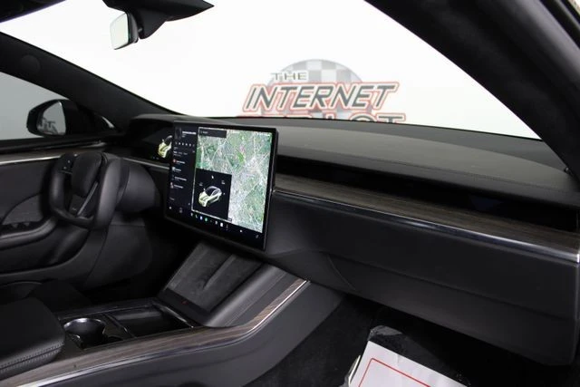2021 Tesla Model S Plaid - Image 12 of 21