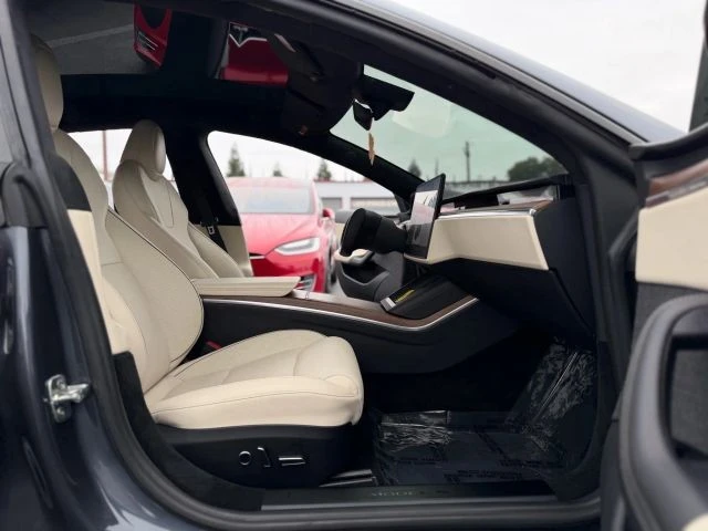 2021 Tesla Model S Plaid - Image 15 of 21
