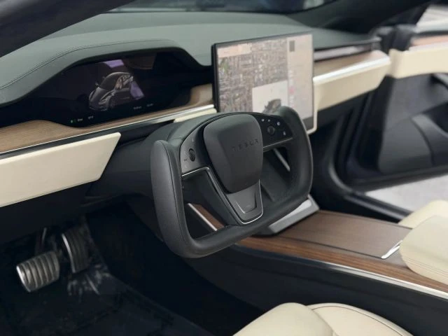 2021 Tesla Model S Plaid - Image 17 of 21