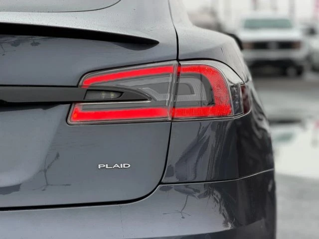 2021 Tesla Model S Plaid - Image 10 of 21