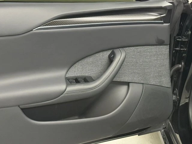 2021 Tesla Model S Plaid - Image 18 of 21