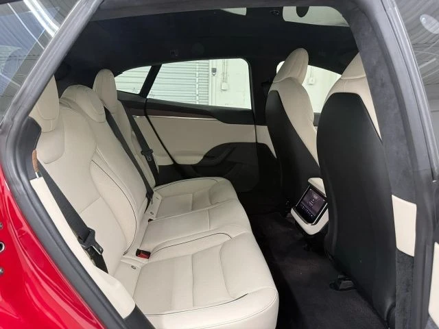 2021 Tesla Model S Plaid - Image 15 of 21