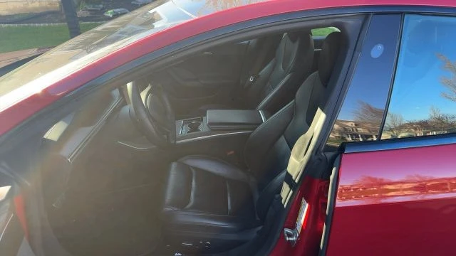 2021 Tesla Model S Plaid - Image 5 of 7