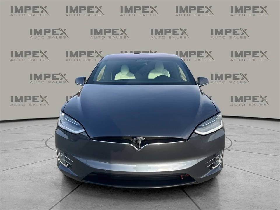 2021 Tesla Model X - Image 8 of 12