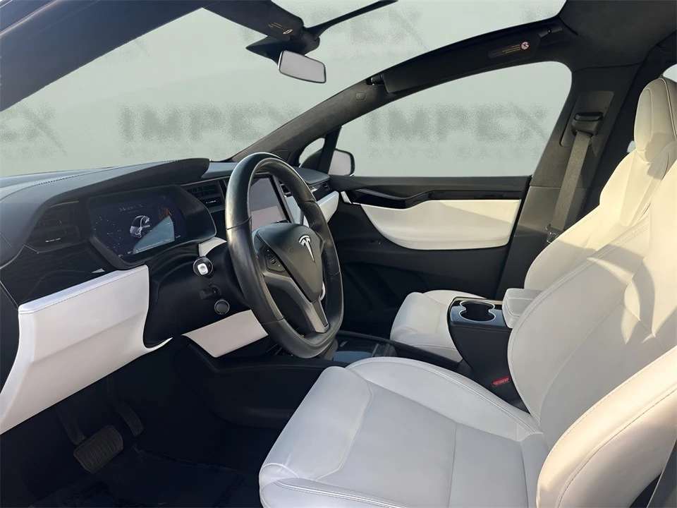 2021 Tesla Model X - Image 9 of 12