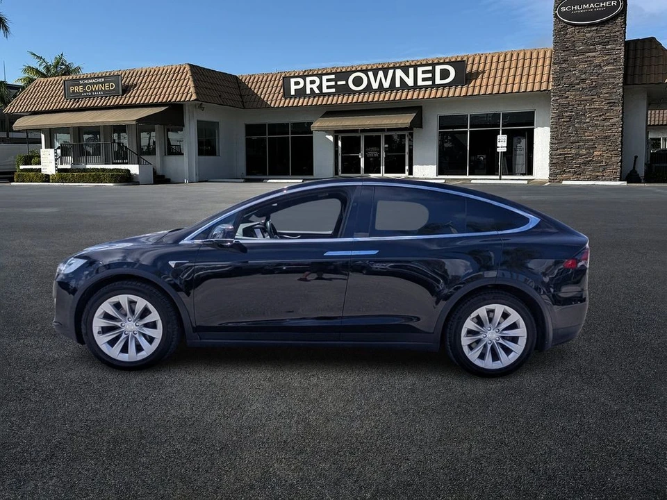 2021 Tesla Model X - Image 4 of 21
