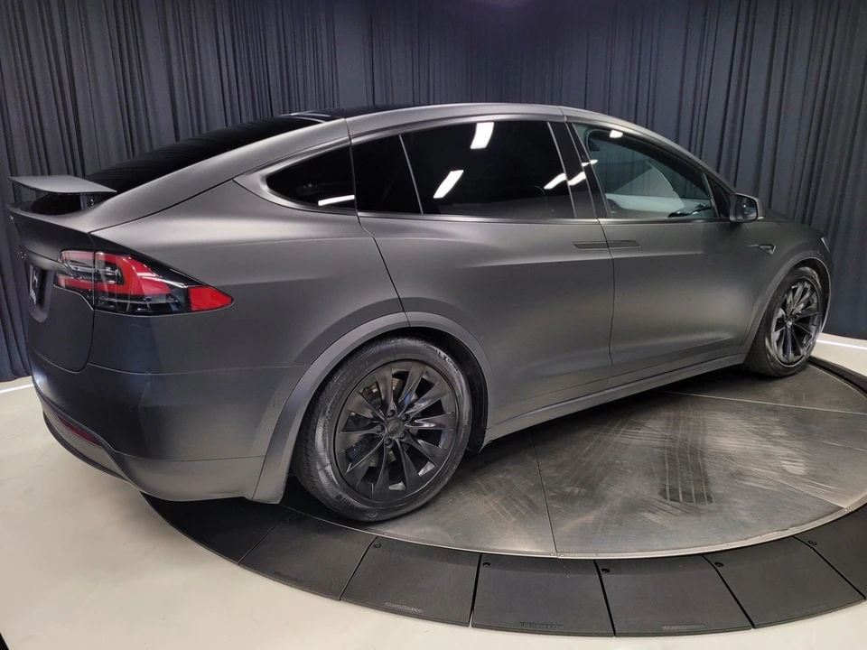2021 Tesla Model X - Image 10 of 12