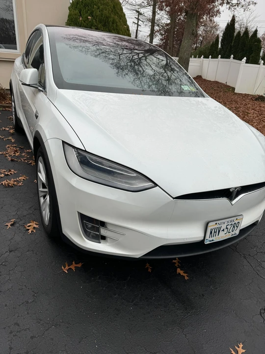 2021 Tesla Model X - Image 25 of 31