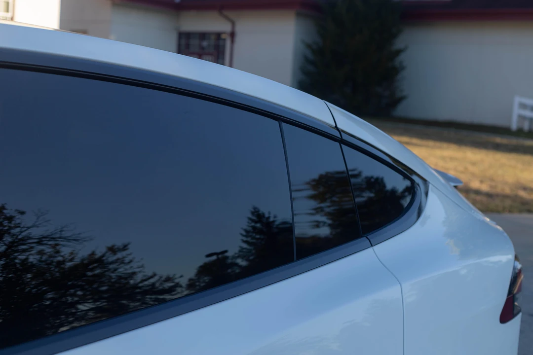 2021 Tesla Model X - Image 27 of 31