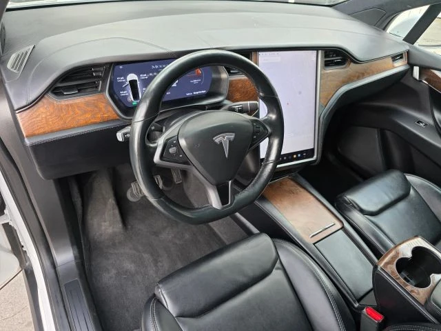2021 Tesla Model X - Image 18 of 21