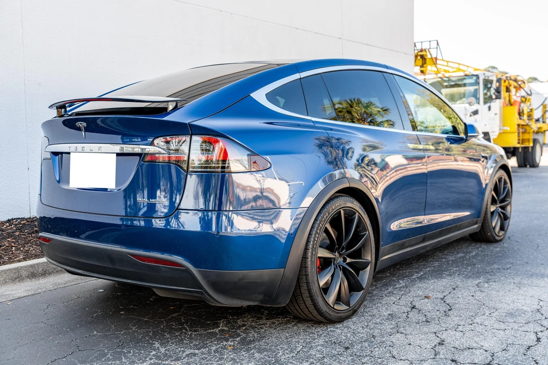 2021 Tesla Model X - Image 7 of 31