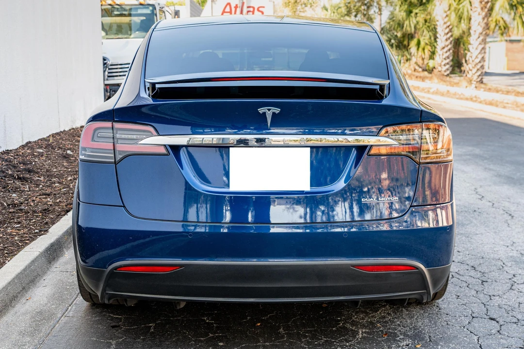 2021 Tesla Model X - Image 5 of 31