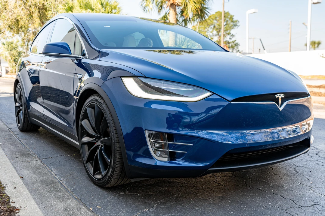 2021 Tesla Model X - Image 9 of 31