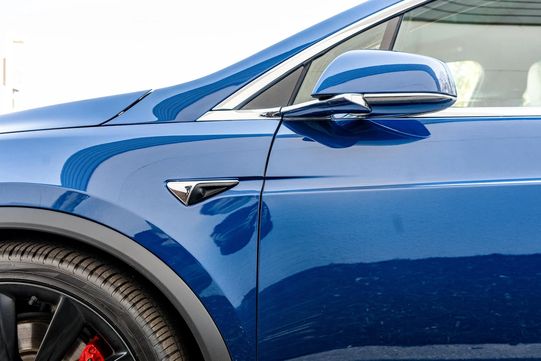 2021 Tesla Model X - Image 24 of 31