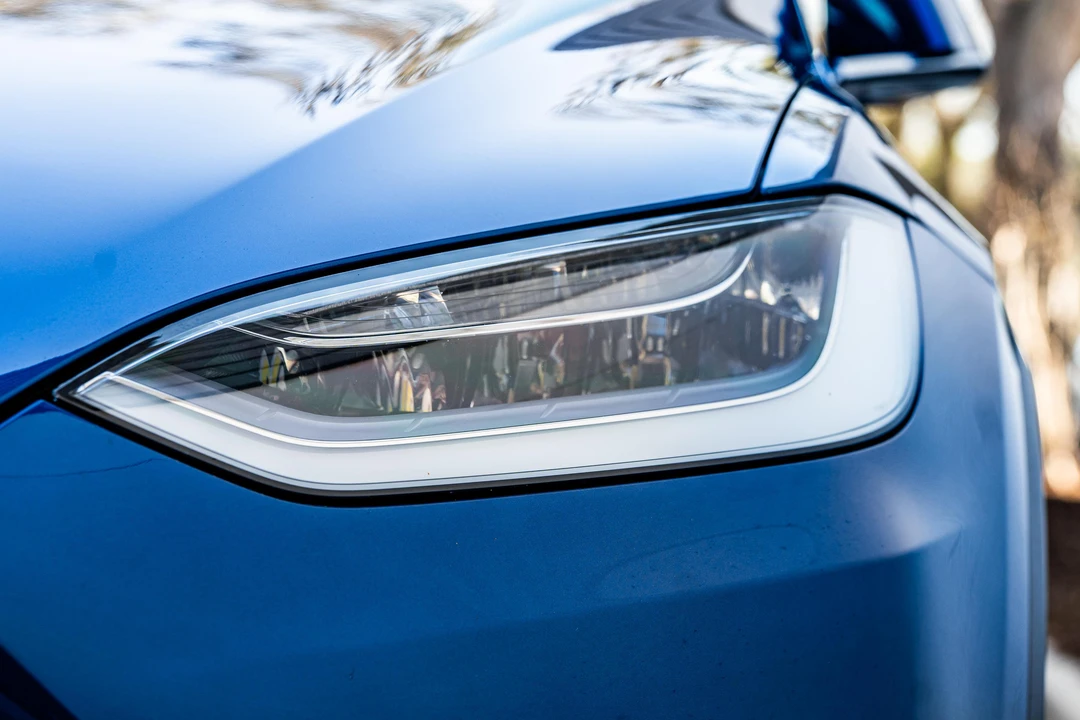 2021 Tesla Model X - Image 22 of 31
