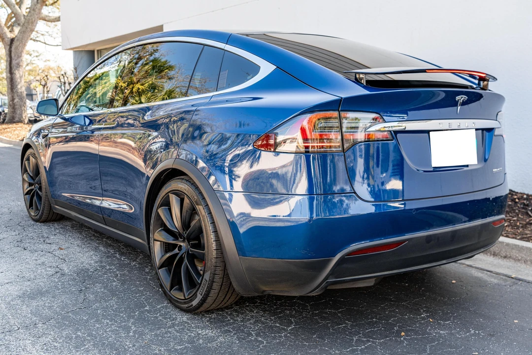 2021 Tesla Model X - Image 4 of 31