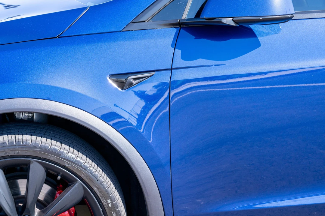 2021 Tesla Model X - Image 25 of 31