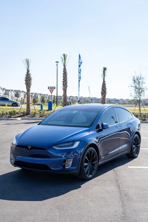 2021 Tesla Model X - Image 7 of 31