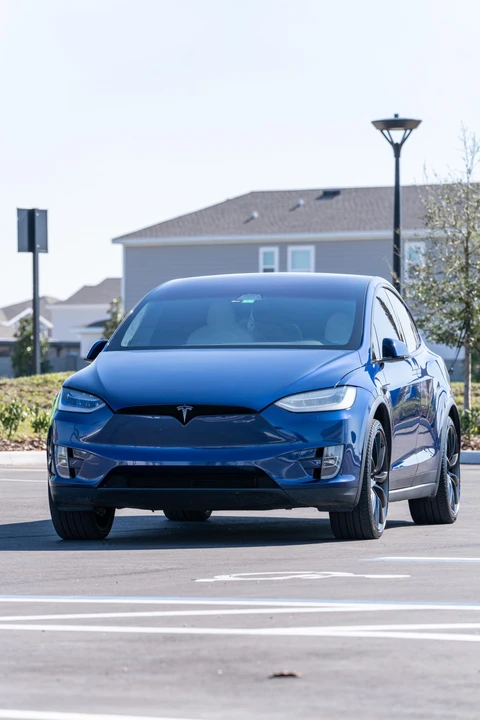 2021 Tesla Model X - Image 6 of 31