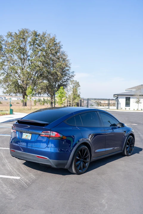 2021 Tesla Model X - Image 10 of 31