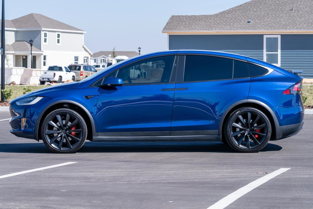 2021 Tesla Model X - Image 3 of 31