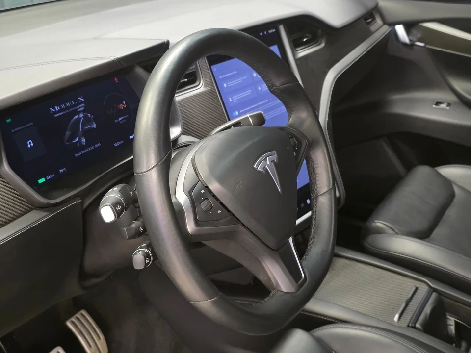 2021 Tesla Model X - Image 19 of 21