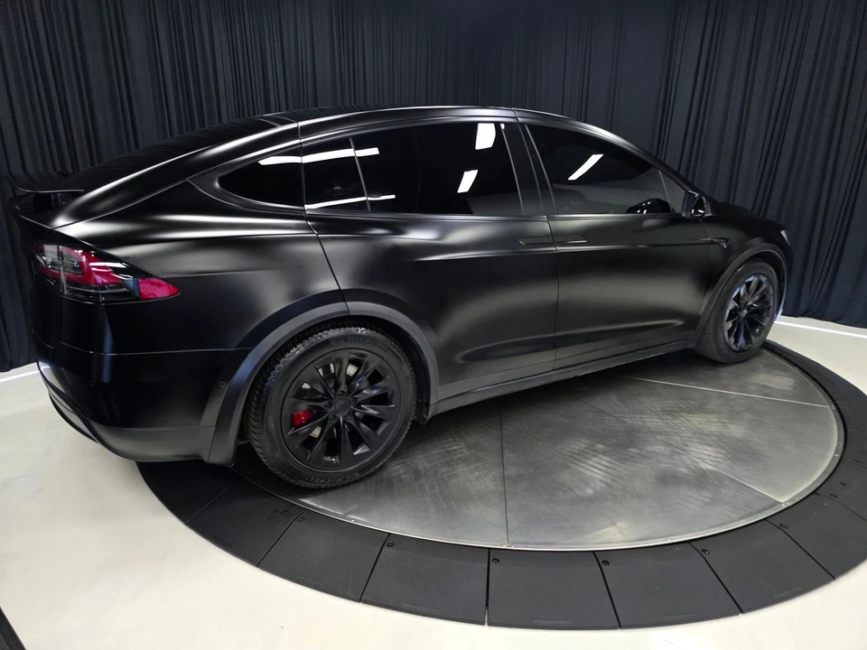 2021 Tesla Model X - Image 12 of 21