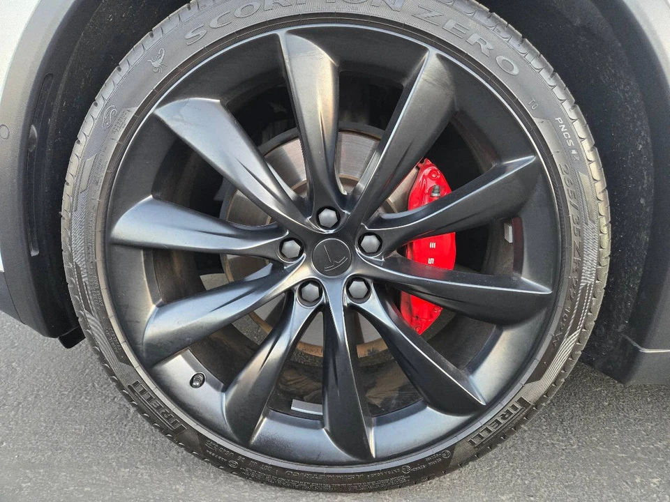 2021 Tesla Model X - Image 17 of 21