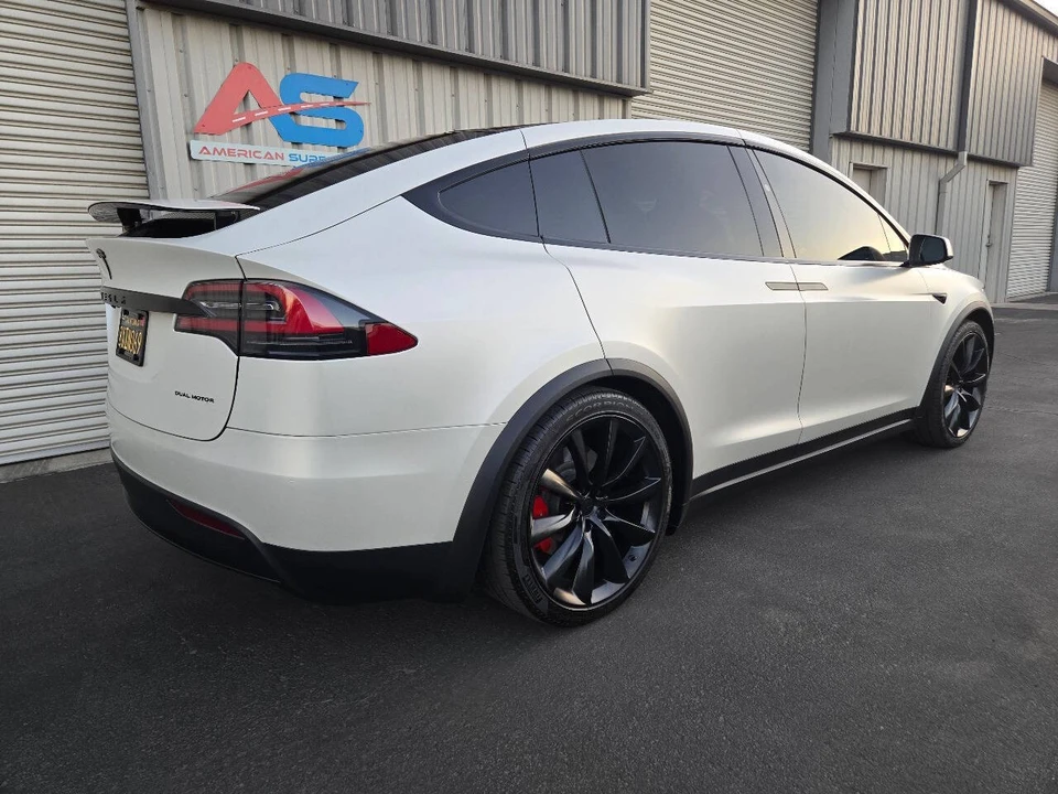 2021 Tesla Model X - Image 8 of 21