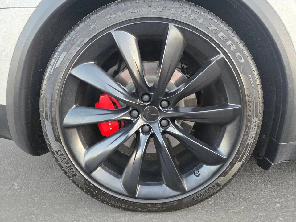 2021 Tesla Model X - Image 18 of 21