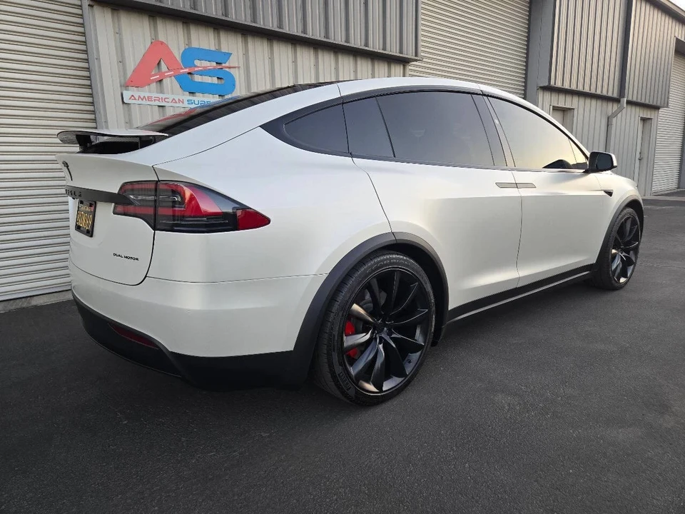 2021 Tesla Model X - Image 8 of 21