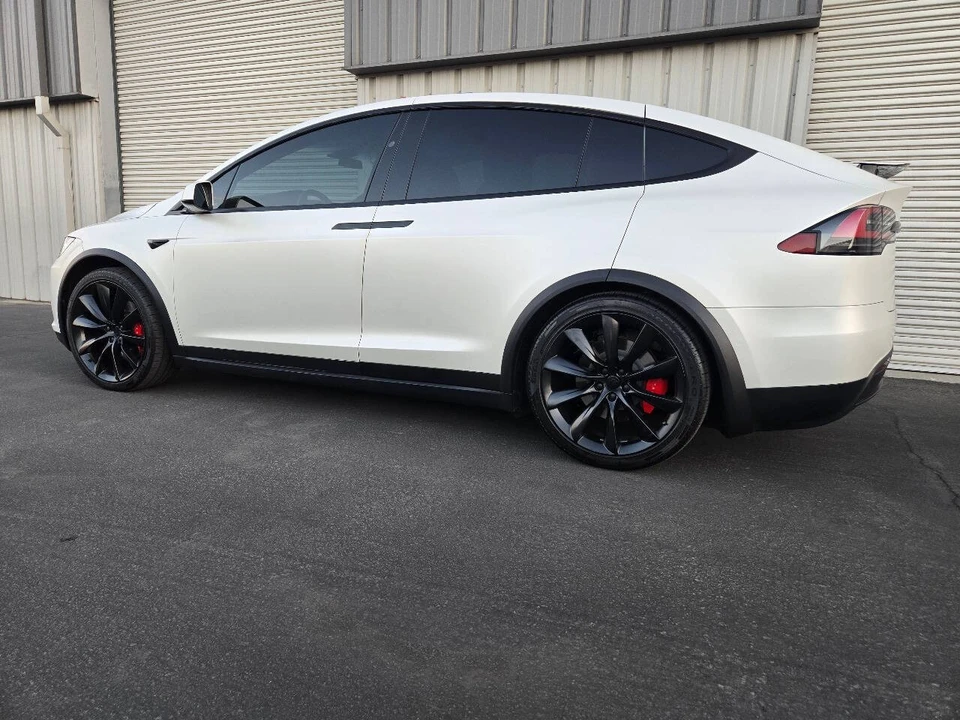 2021 Tesla Model X - Image 4 of 21