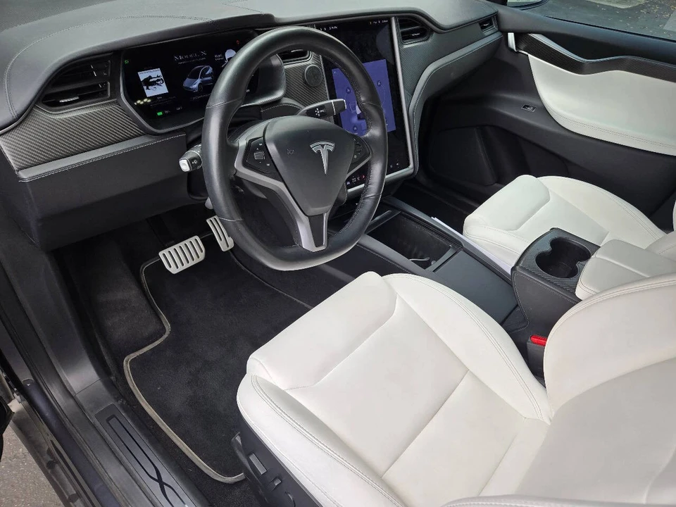 2021 Tesla Model X - Image 21 of 21
