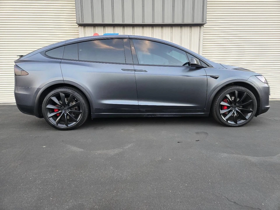 2021 Tesla Model X - Image 10 of 21