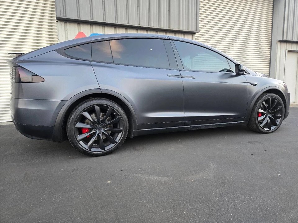 2021 Tesla Model X - Image 9 of 21