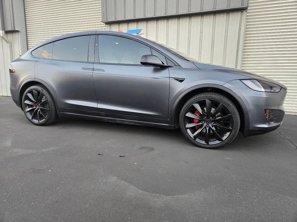 2021 Tesla Model X - Image 11 of 21