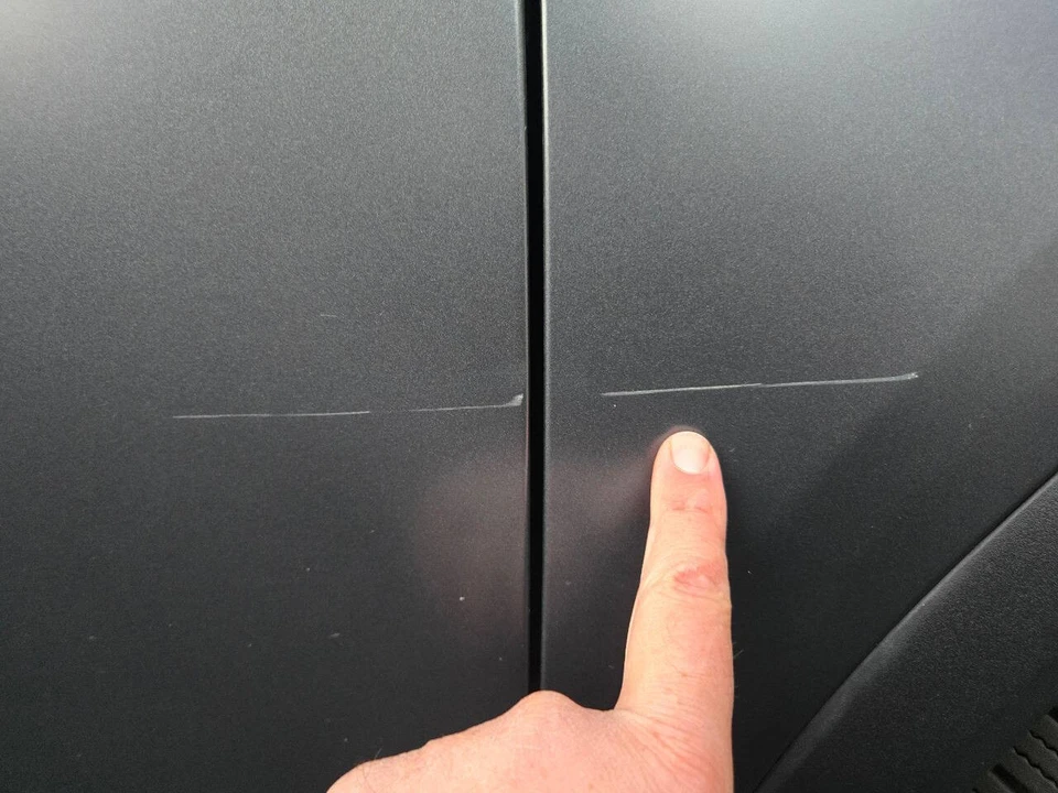 2021 Tesla Model X - Image 16 of 21