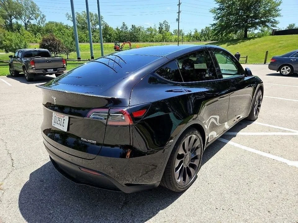 2021 Tesla Model Y - Image 7 of 20