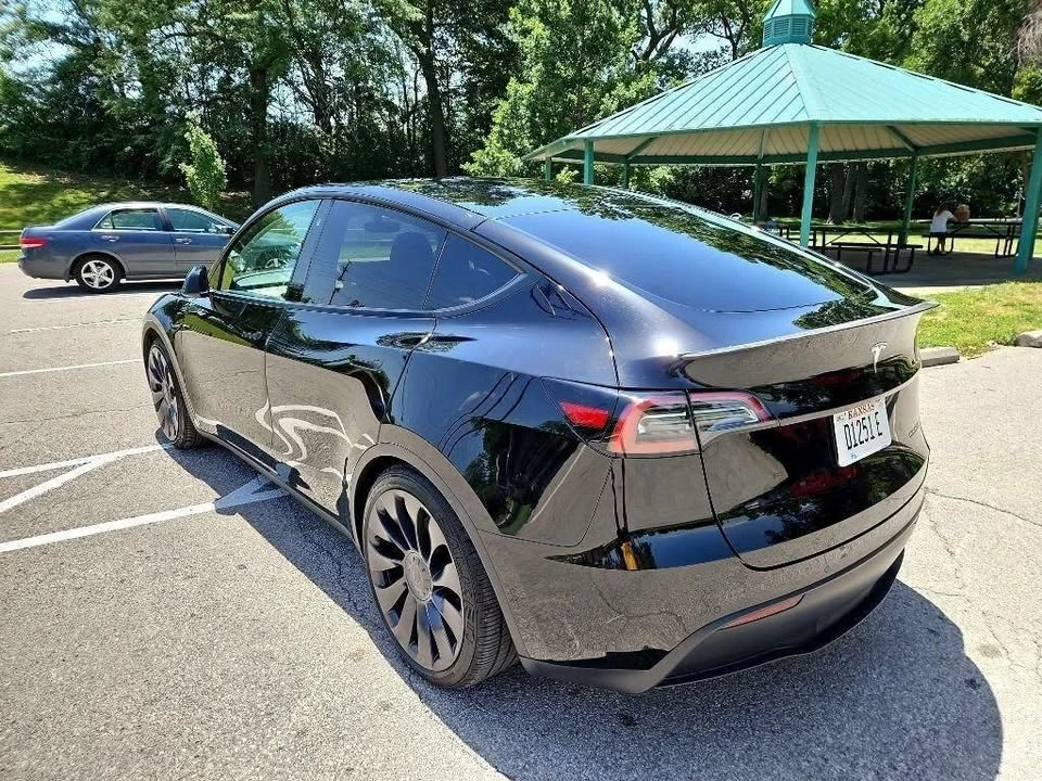 2021 Tesla Model Y - Image 5 of 20