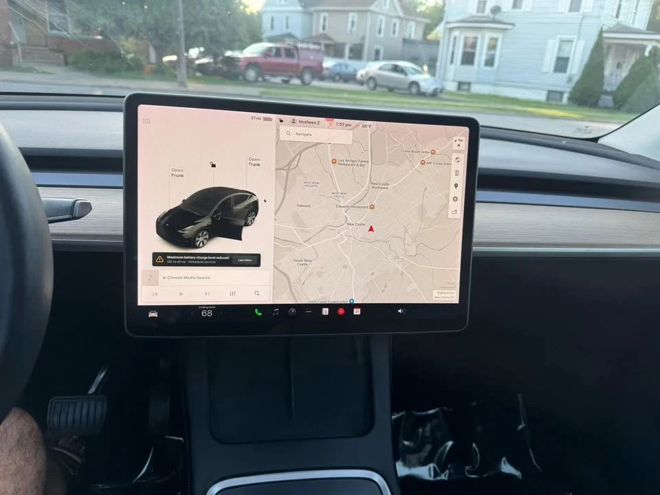 2021 Tesla Model Y - Image 19 of 20