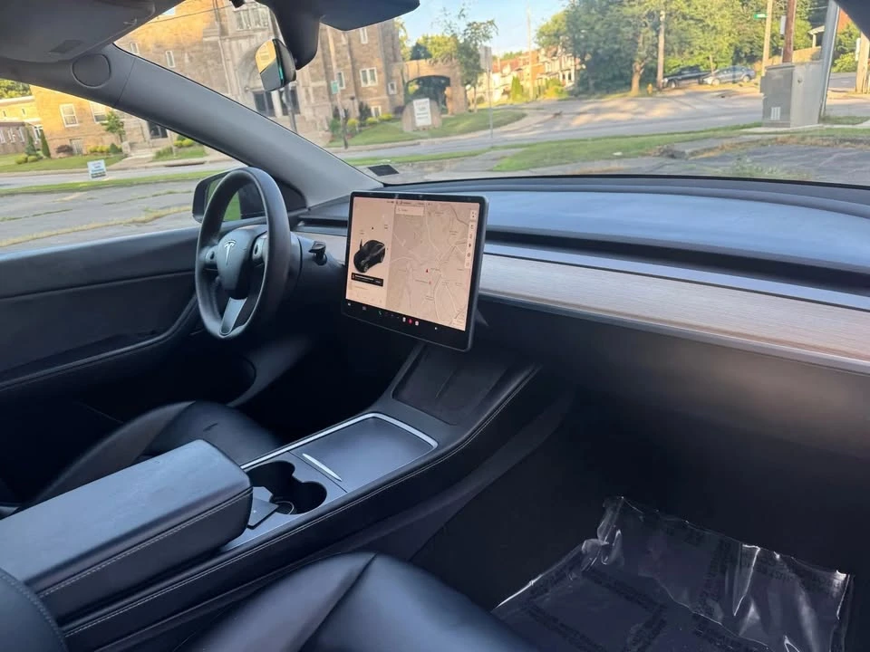 2021 Tesla Model Y - Image 12 of 20