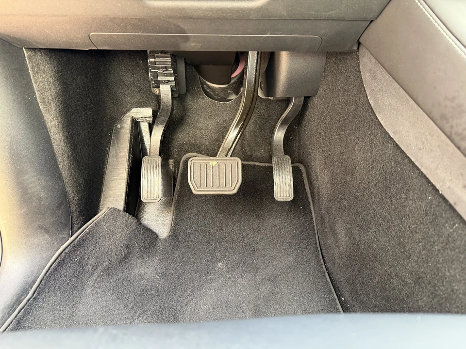 2021 Tesla Model Y - Image 11 of 20