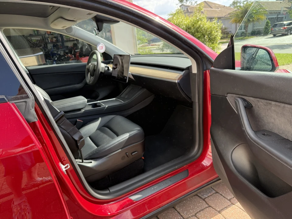2021 Tesla Model Y - Image 7 of 20