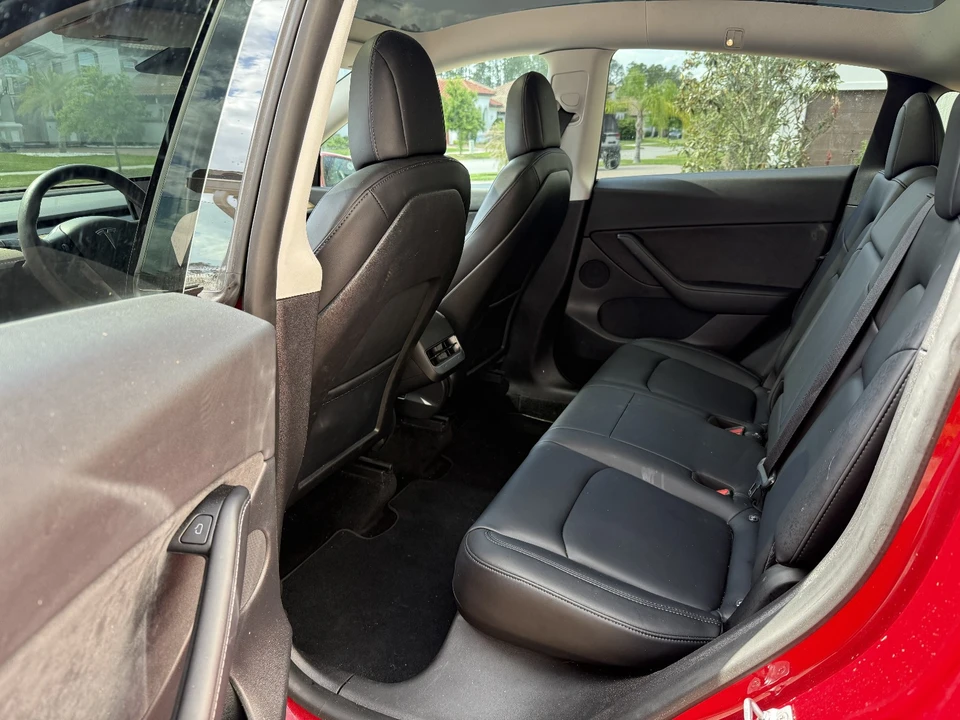 2021 Tesla Model Y - Image 13 of 20