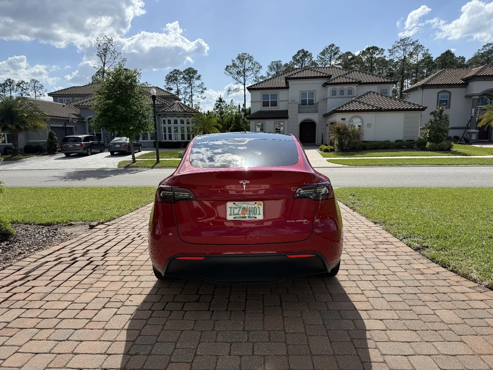2021 Tesla Model Y - Image 19 of 20