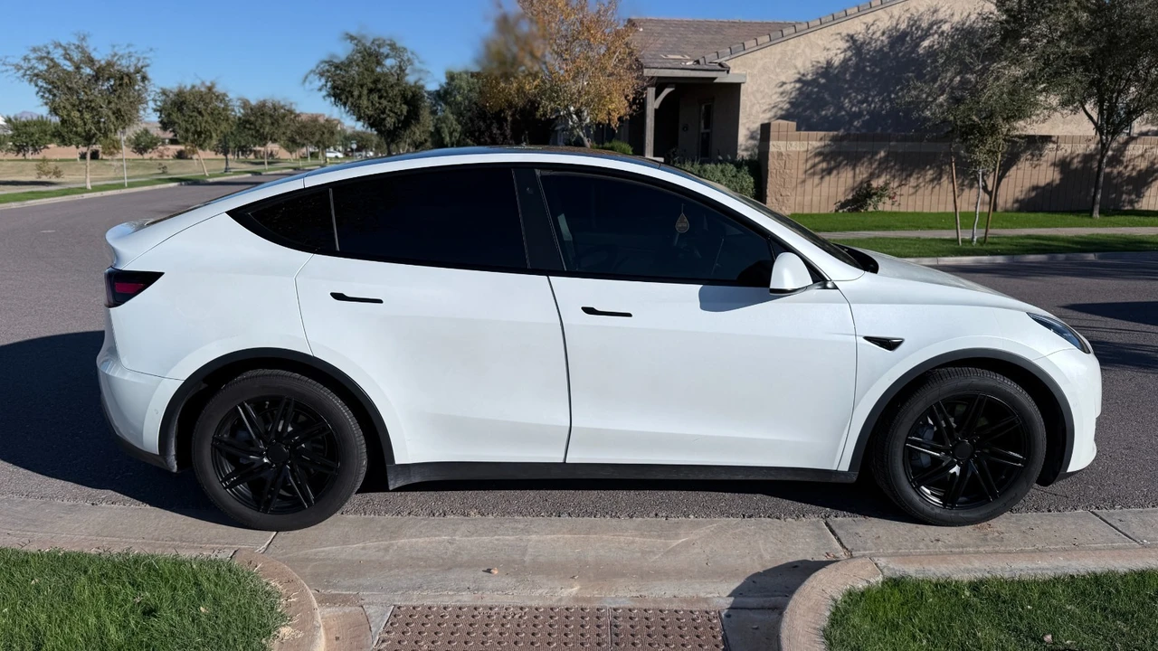 2021 Tesla Model Y - Image 7 of 21