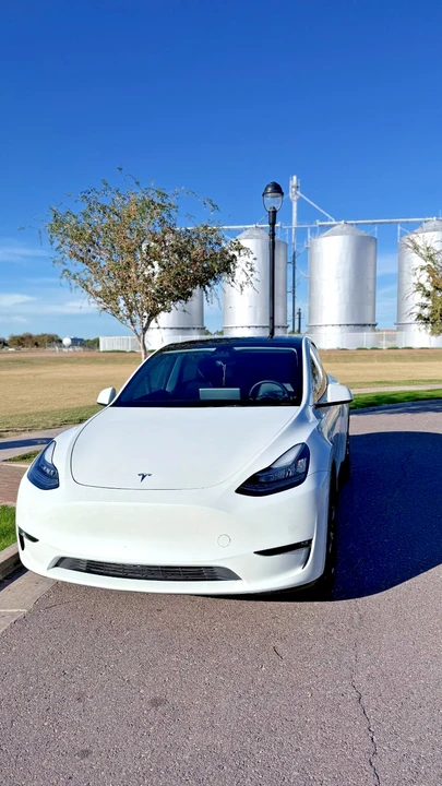 2021 Tesla Model Y - Image 2 of 21
